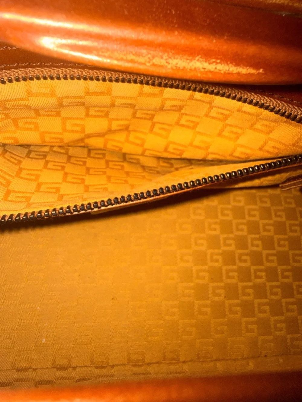 Vintage Gucci Ombre Leather Doctor Bag-Tom Ford Era-Rare!! COA Included👜✨ - Picture 8 of 14